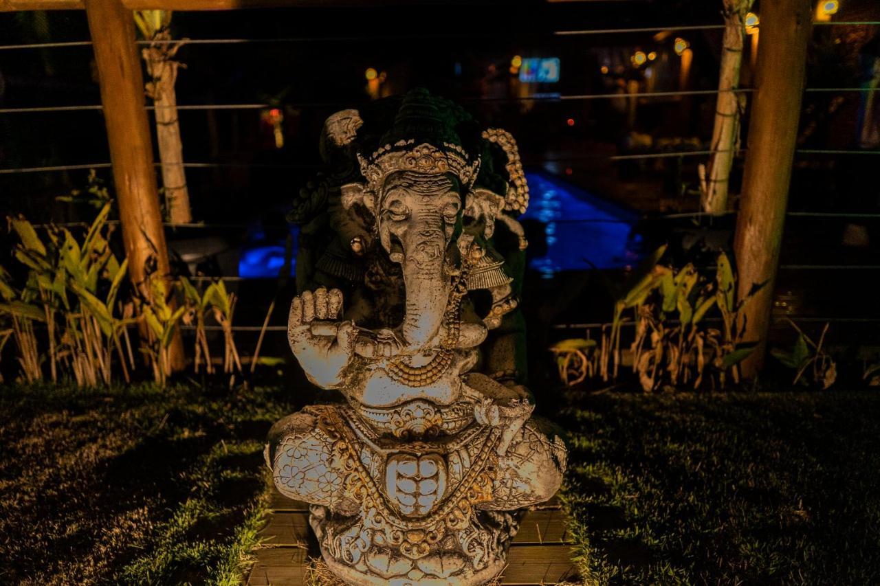 ॐ Rosa Astral ॐ Hotel Praia do Rosa Ngoại thất bức ảnh